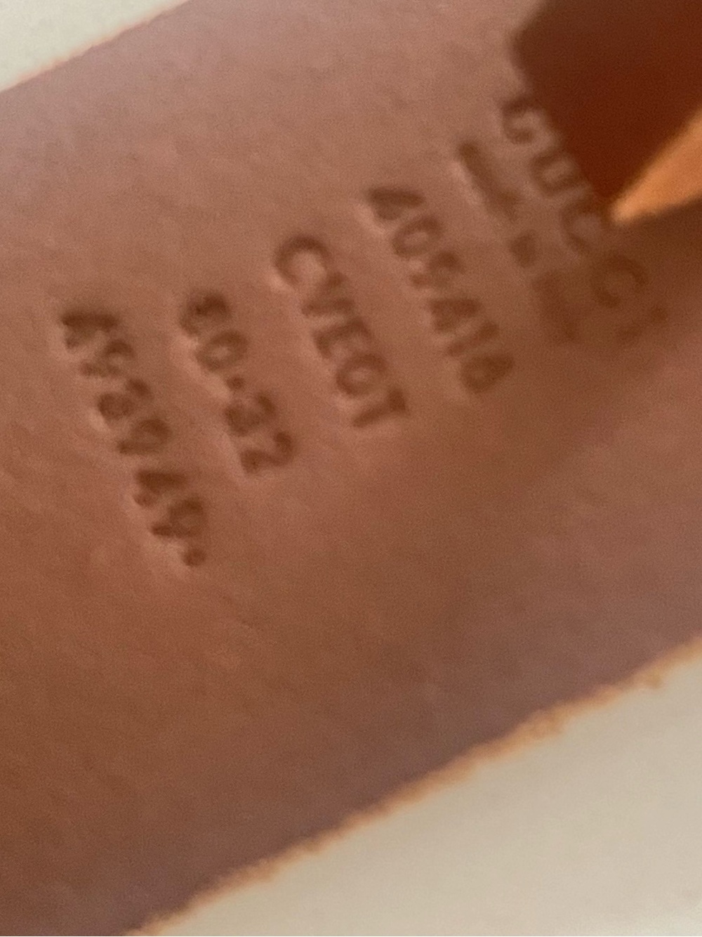 Gucci Marmot gold and brown belt - Picture 6 of 9